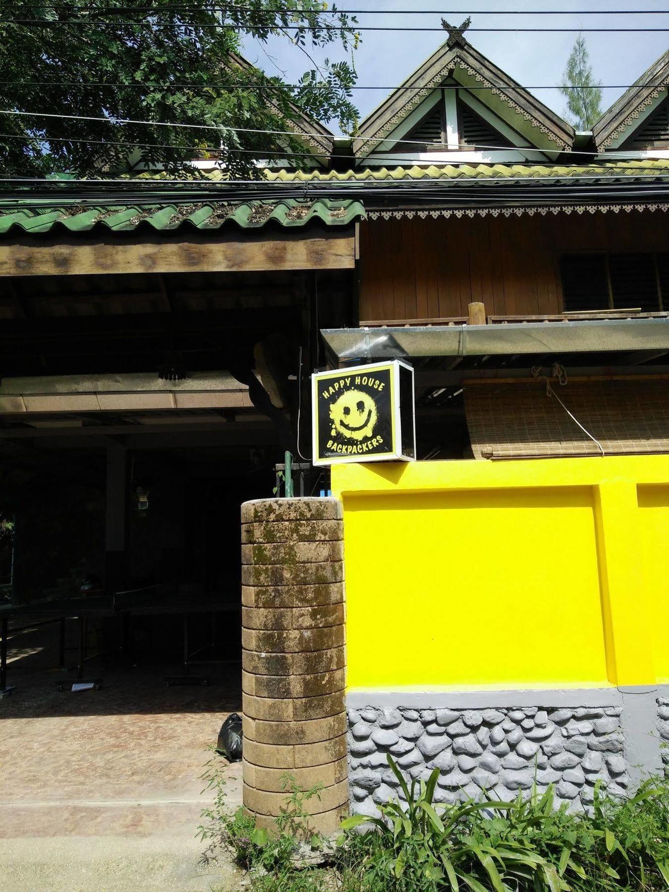 הוסטל פאי Happy House Backpackers מראה חיצוני תמונה