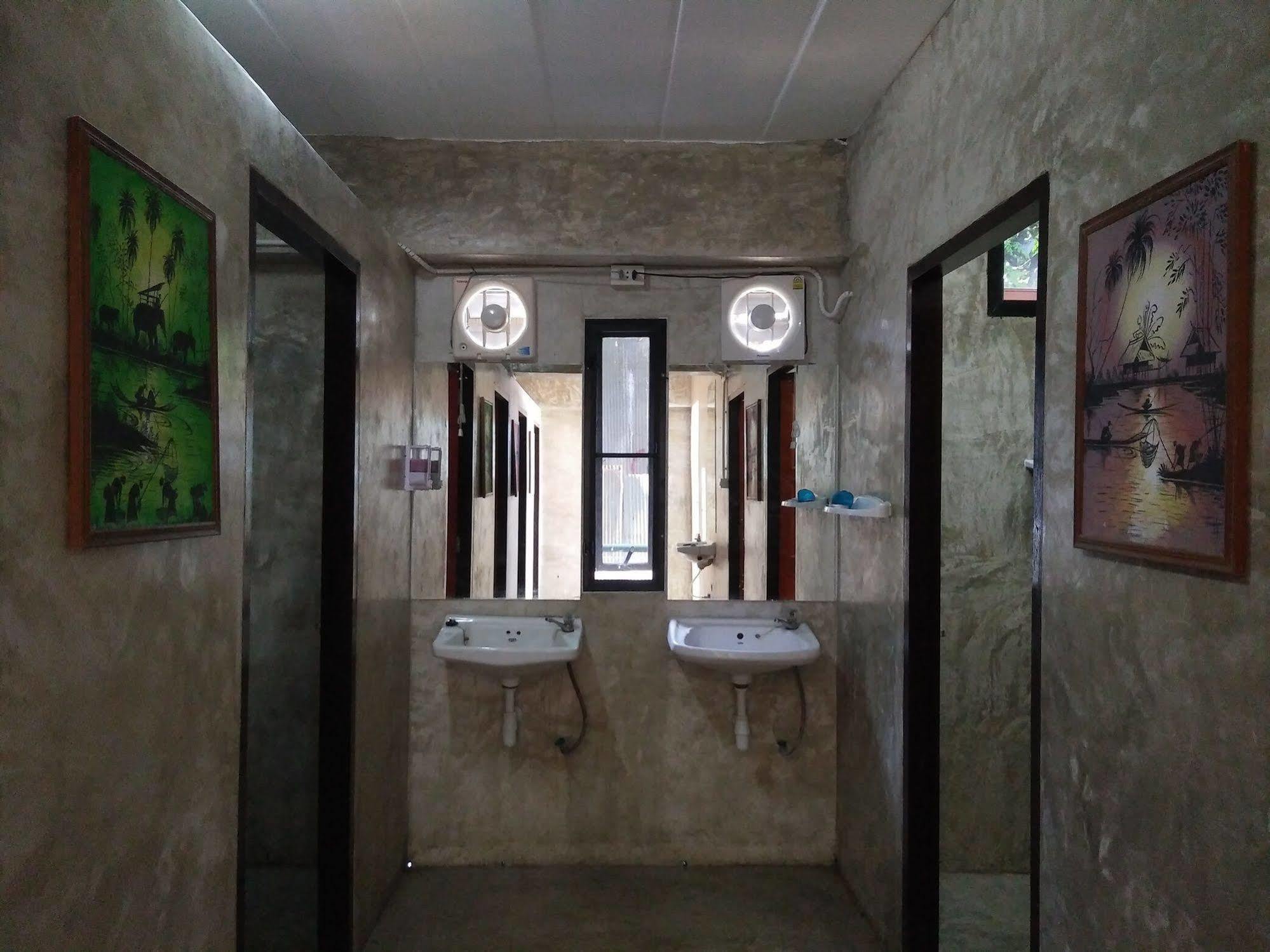 הוסטל פאי Happy House Backpackers מראה חיצוני תמונה